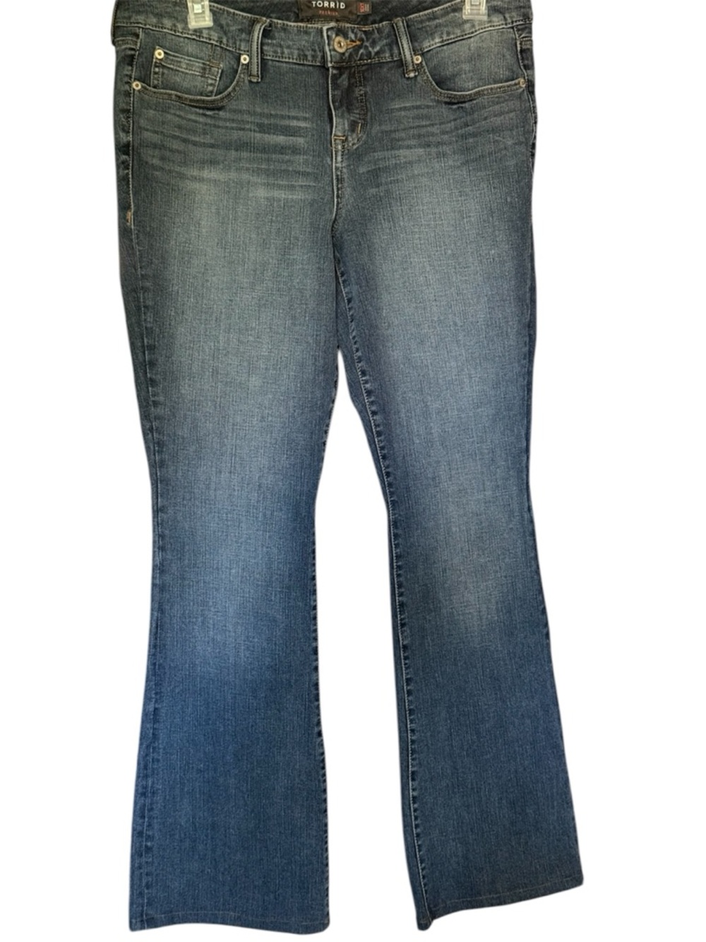 TORRID Women's Medium Blue Flare Jeans 16XL Never Worn Super cute & comfy